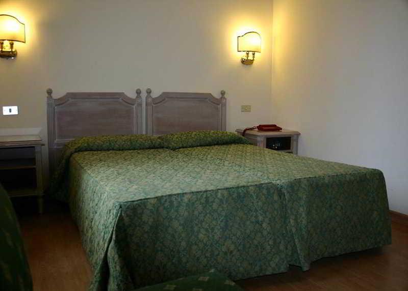 Hotel Villa Torlonia Rome Room photo